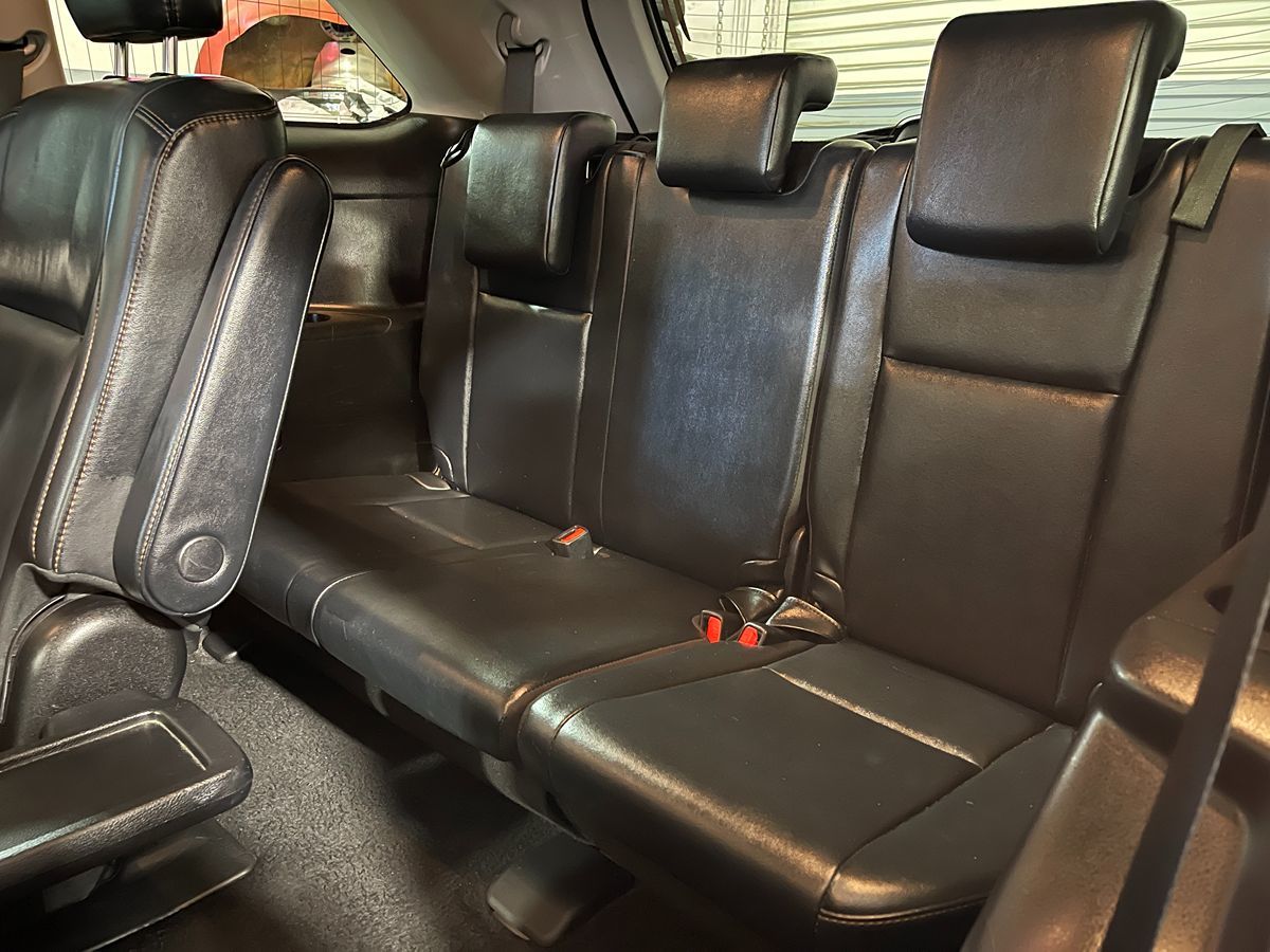 2019 Toyota Highlander XLE - V6 AWD - Celestial Silver Metallic - Multiple Service Records