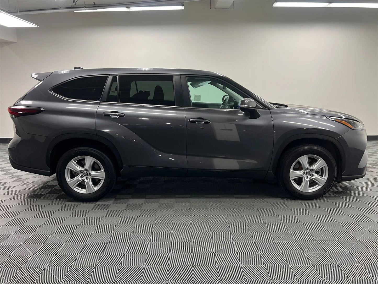 Used 2024 Toyota Highlander LE - 39,782 Miles - Magnetic Gray Metallic - Toyota Certified