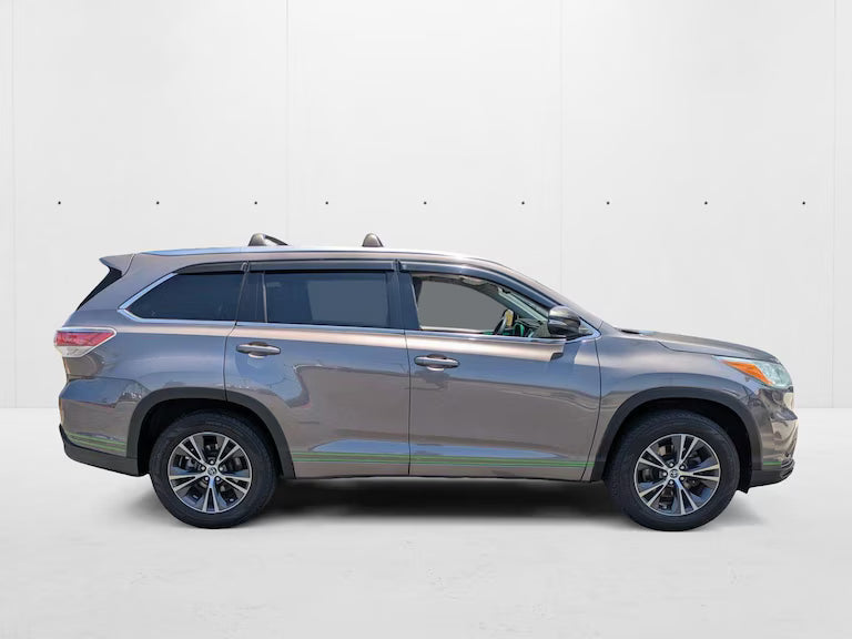 2016 Toyota Highlander XLE V6 - 122,809 Miles