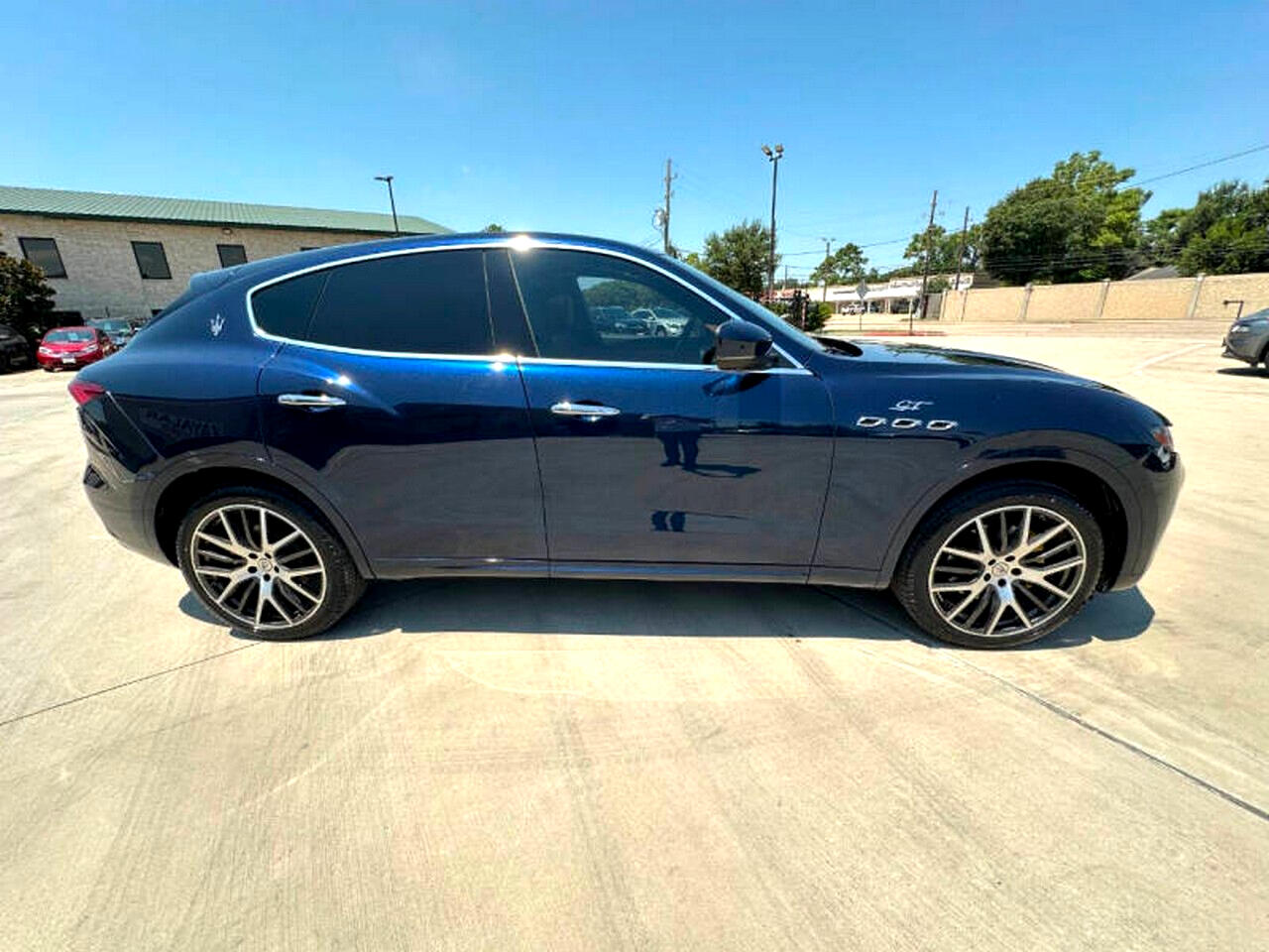 Used 2022 Maserati Levante GT AWD SUV - Blue