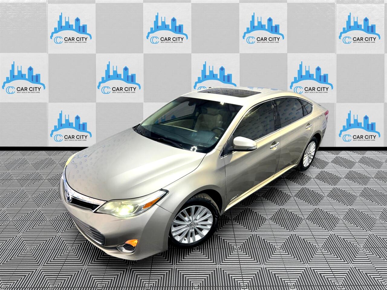 Used 2014 Toyota Avalon Hybrid XLE Premium Sedan - Gold Metallic