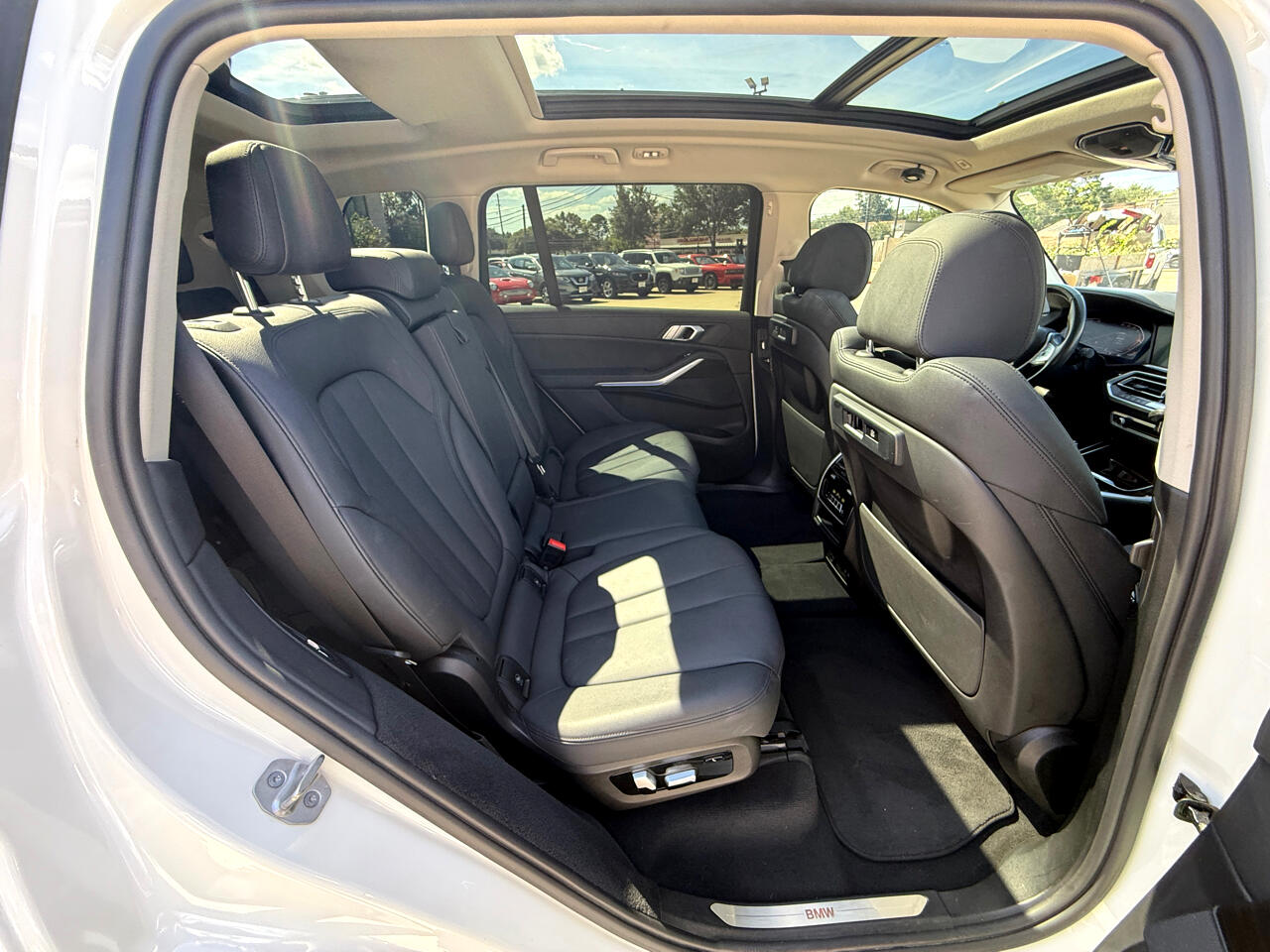 Used 2021 BMW X7 xDrive40i SUV - White