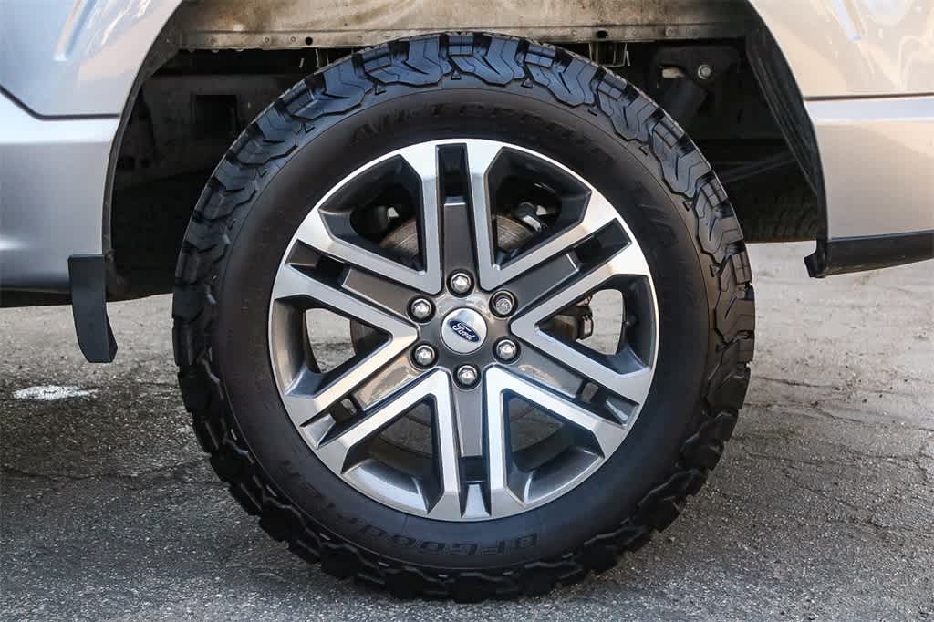 Certified Pre-Owned 2022 Ford F-150 XL SuperCrew 4x2 - Iconic Silver