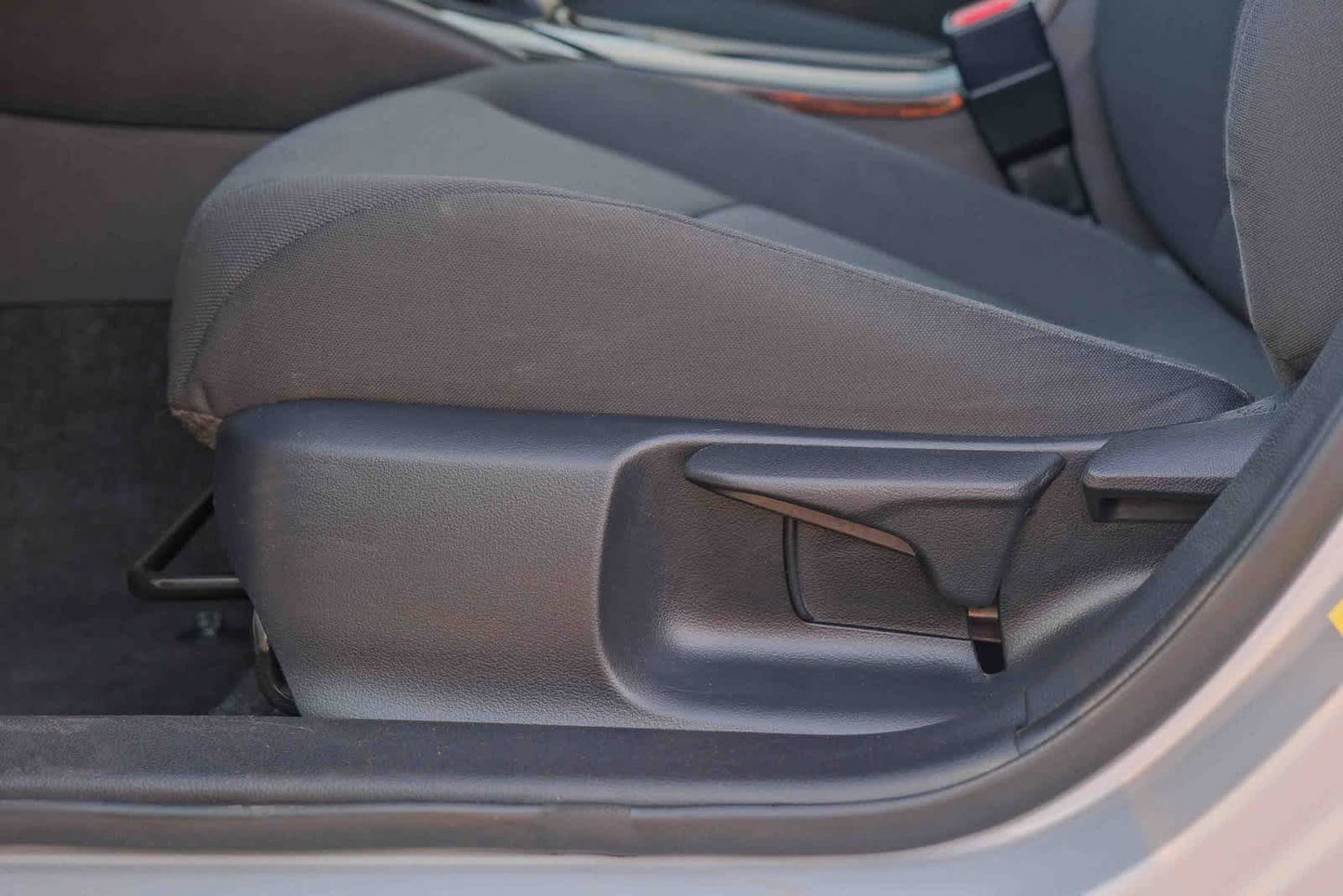 Used 2022 Toyota Corolla LE - Classic Silver Metallic