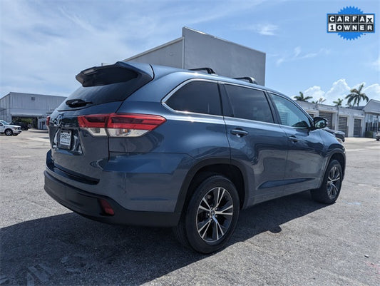 Used 2017 Toyota Highlander LE SUV - Shoreline Blue Pearl - 98,329 Miles
