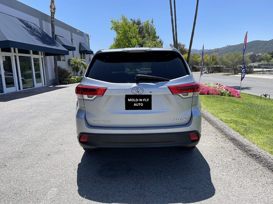 2019 Toyota Highlander XLE - V6 AWD - Celestial Silver Metallic - Multiple Service Records