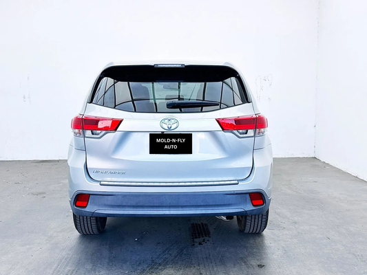 2017 Toyota Highlander LE - 8-Passenger SUV with Advanced Safety Features