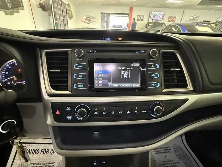 2018 Toyota Highlander LE