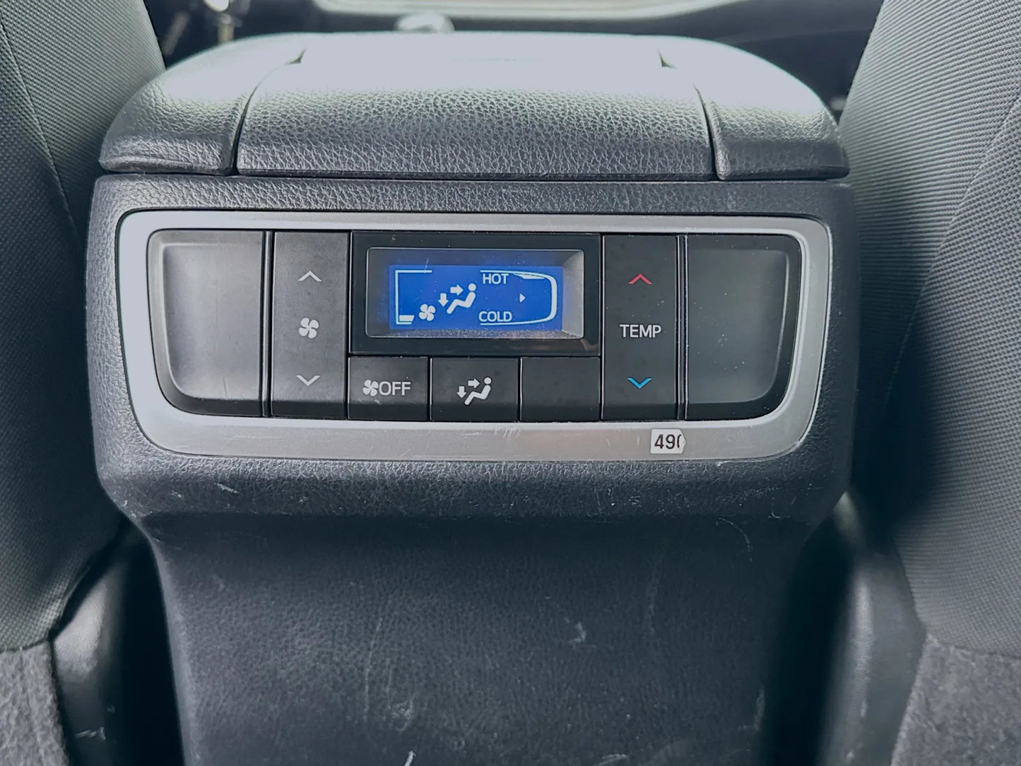 2017 Toyota Highlander LE - 8-Passenger SUV with Advanced Safety Features