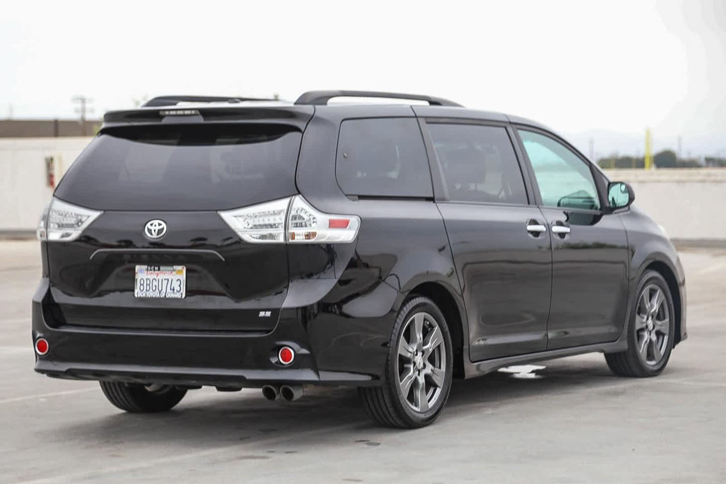 Used 2017 Toyota Sienna SE 8 Passenger Van - Midnight Black Metallic - 167,953 Miles
