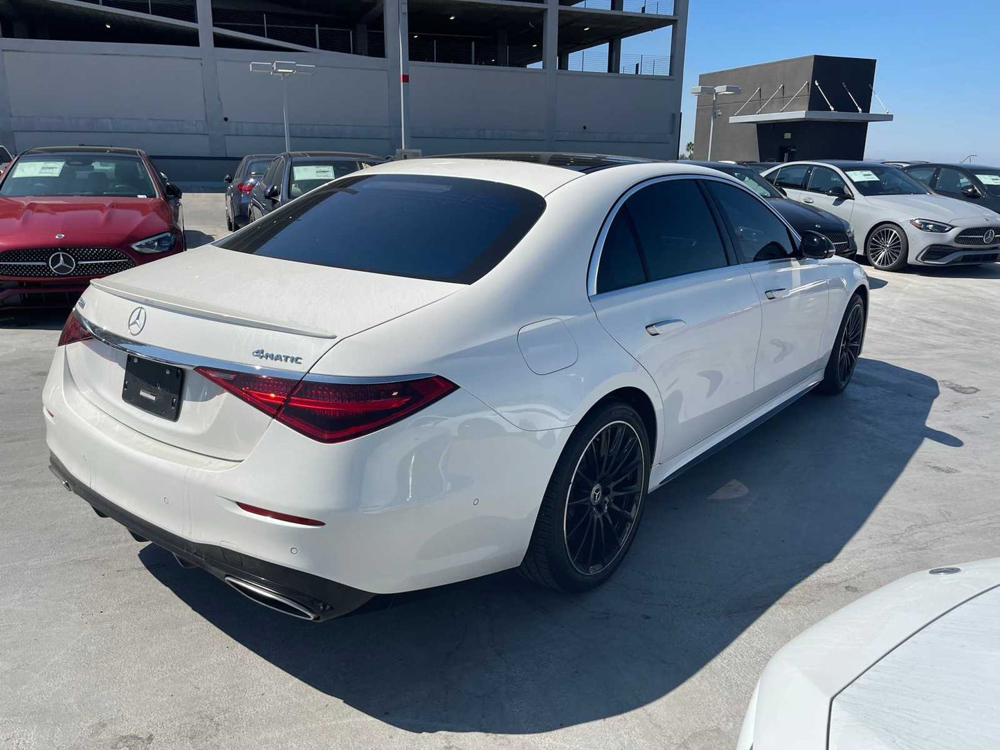 32,936 Miles - Certified Pre-Owned 2022 Mercedes-Benz S 580 Sedan AWD 4MATIC® - MANUFAKTUR Diamond White/Black
