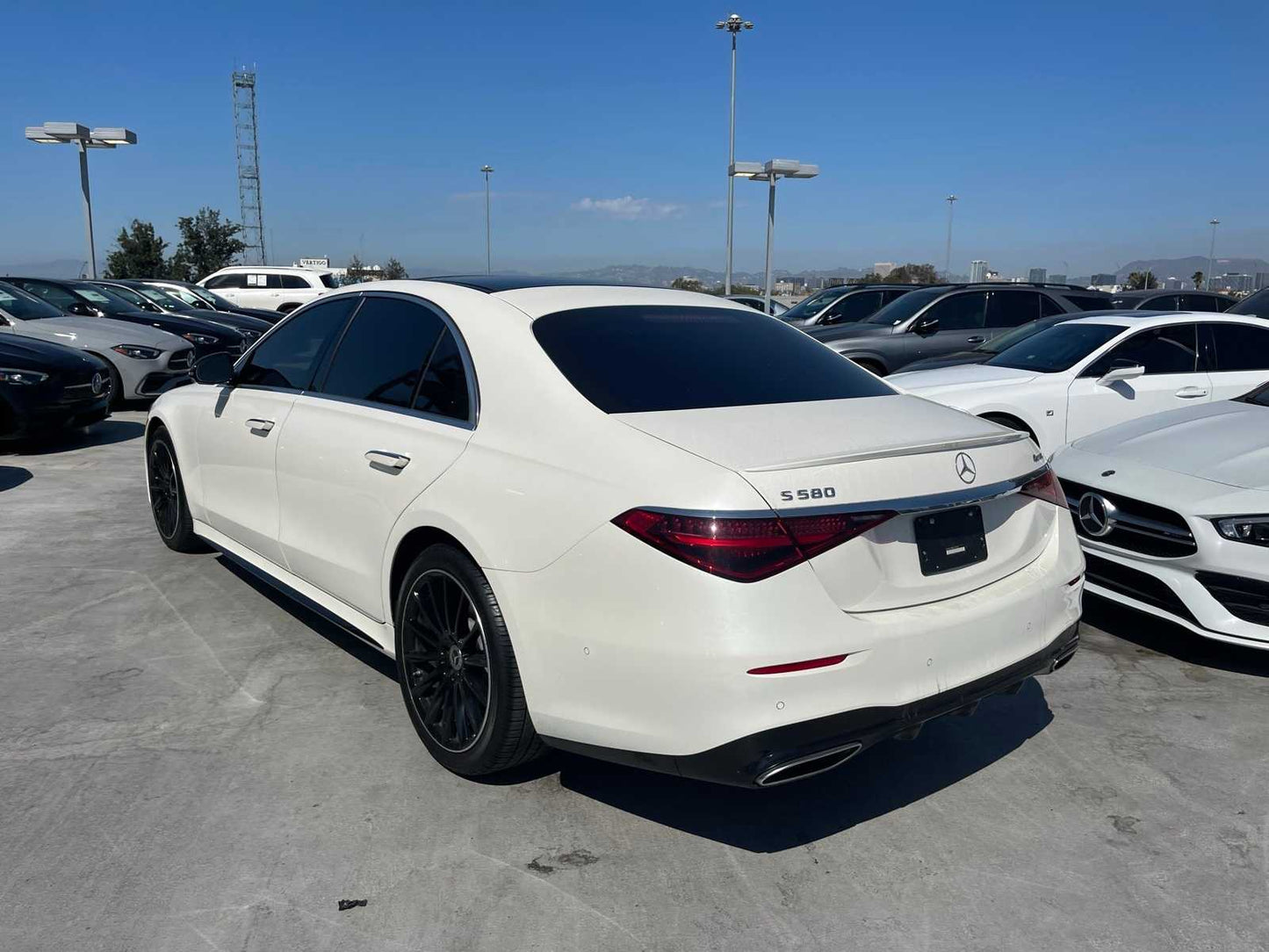 32,936 Miles - Certified Pre-Owned 2022 Mercedes-Benz S 580 Sedan AWD 4MATIC® - MANUFAKTUR Diamond White/Black