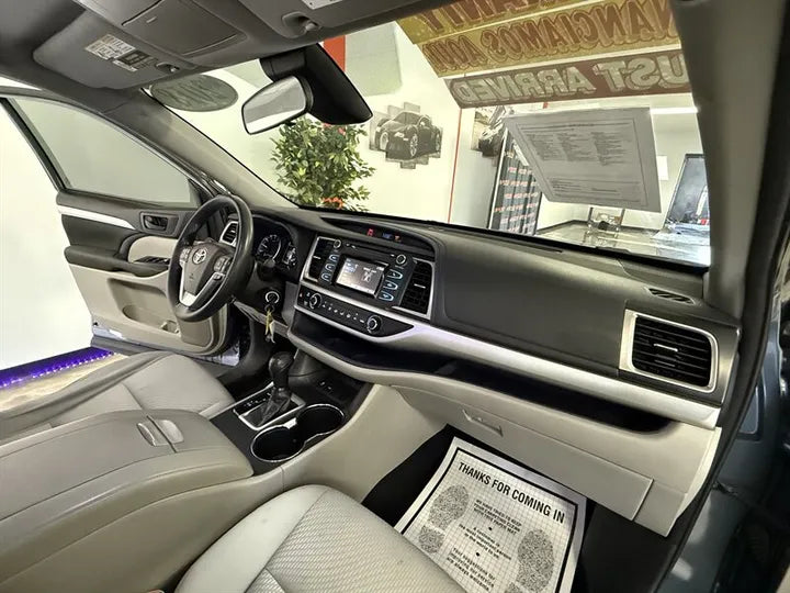 2018 Toyota Highlander LE