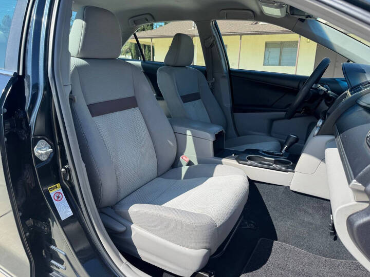 Used 2012 Toyota Camry LE Sedan - Attitude Black Metallic - 191,134 Miles