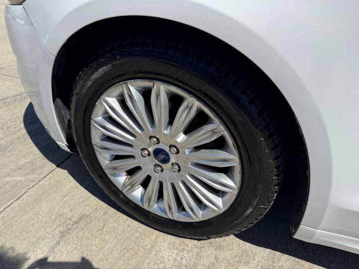 Used 2014 Ford Fusion Hybrid SE Sedan - White Platinum Metallic - 143,145 Miles