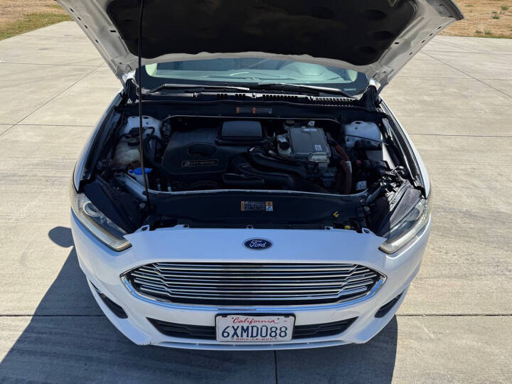 Used 2014 Ford Fusion Hybrid SE Sedan - White Platinum Metallic - 143,145 Miles