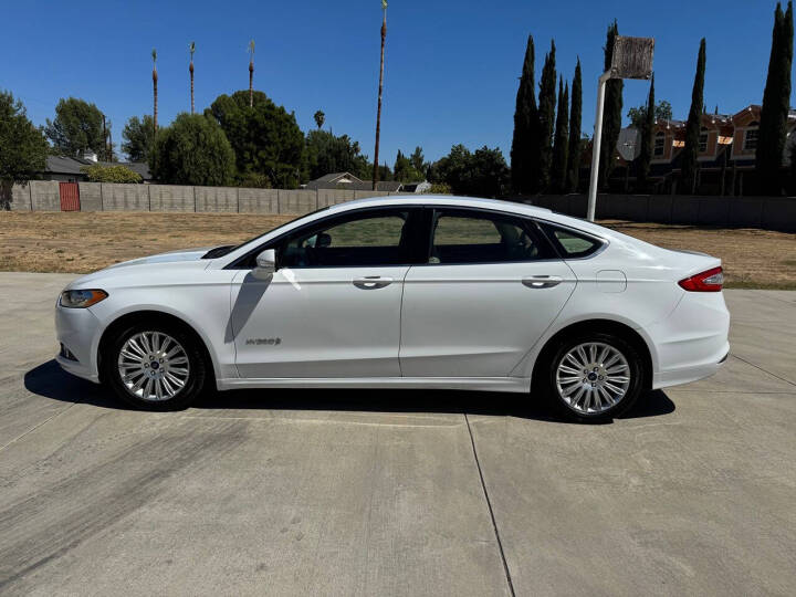 Used 2014 Ford Fusion Hybrid SE Sedan - White Platinum Metallic - 143,145 Miles