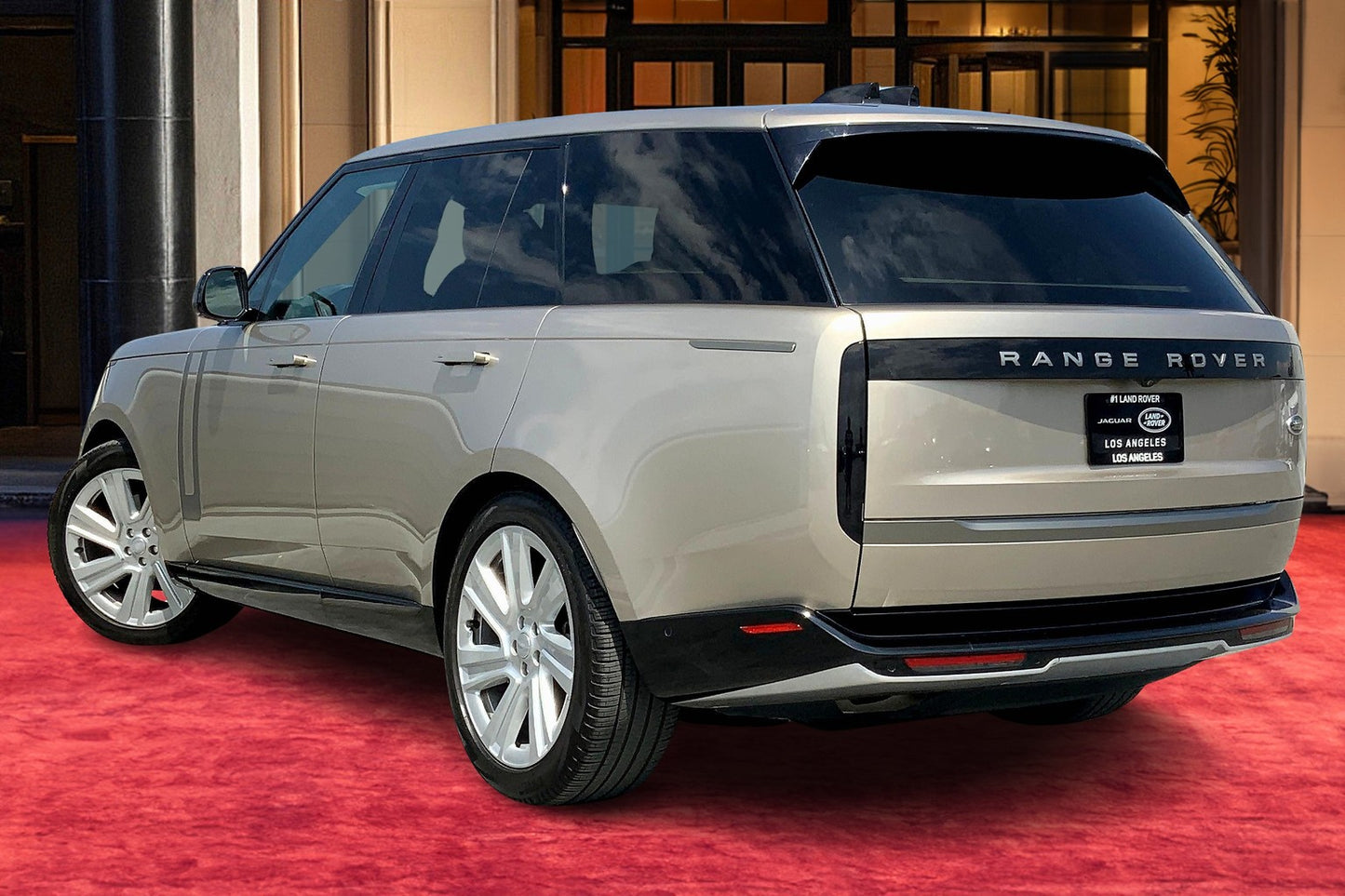 Certified Pre-Owned 2022 Range Rover SE AWD SUV - Gold - 18,001 Miles