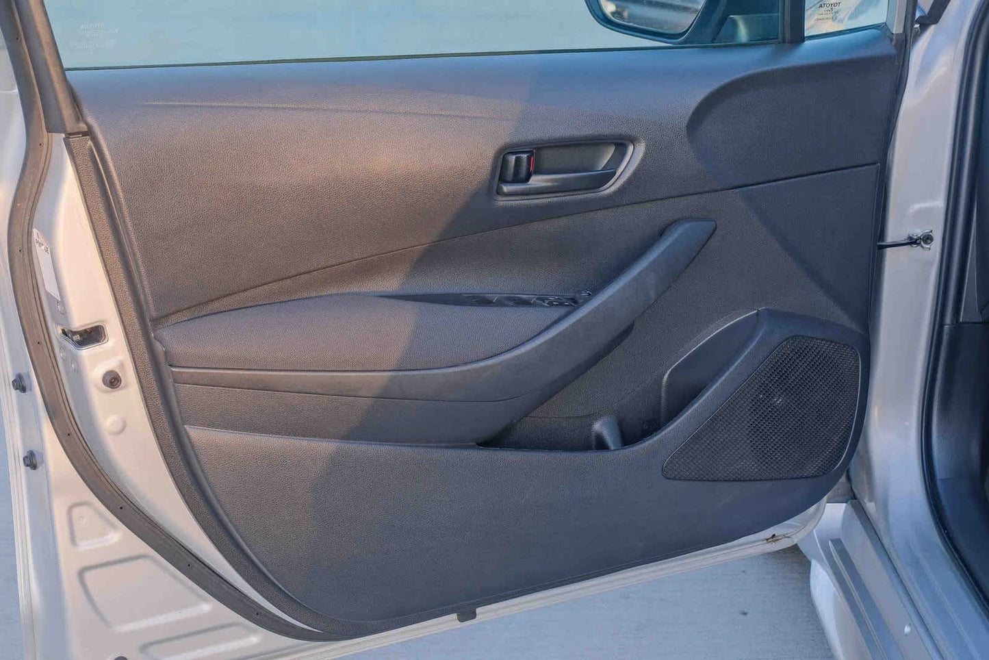 Used 2022 Toyota Corolla LE - Classic Silver Metallic
