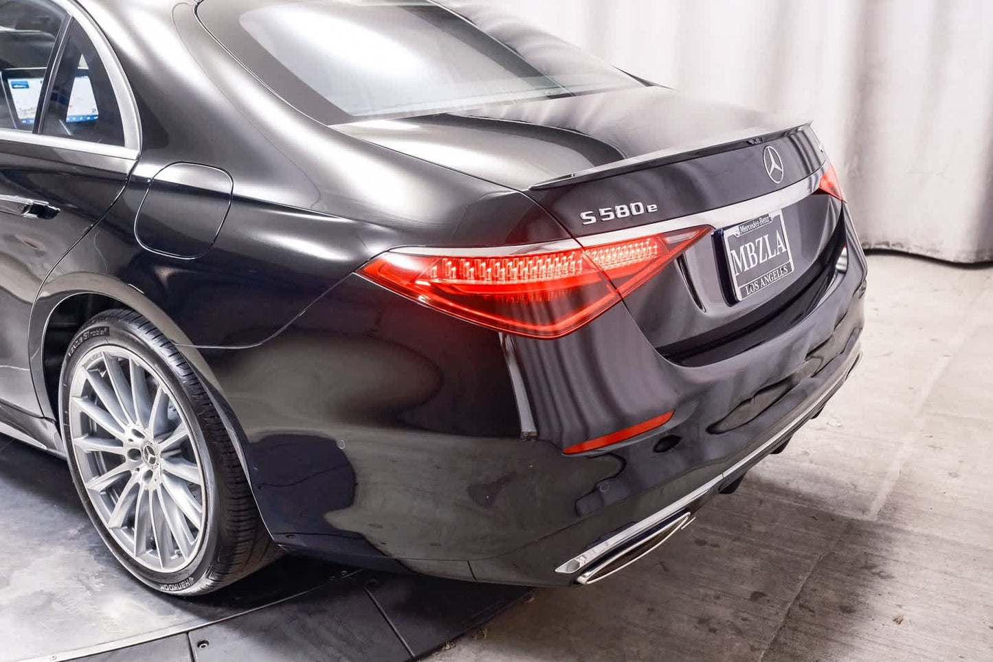 2023 Mercedes-Benz S 580e Sedan AWD 4MATIC® - Black/Black 7,806 Miles - Certified Pre-Owned