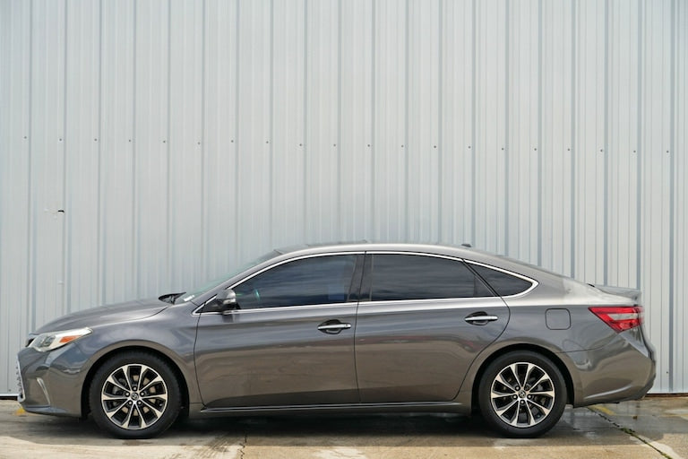 Used 2016 Toyota Avalon XLE Premium Sedan - Magnetic Gray Metallic