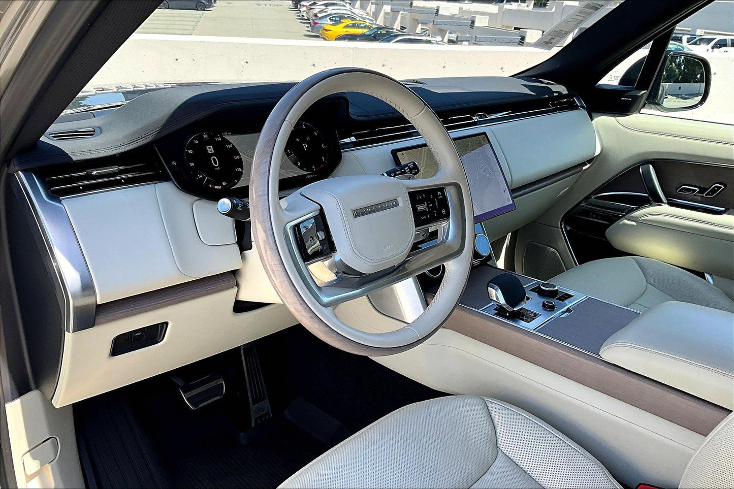 Certified Pre-Owned 2023 Range Rover SE AWD SUV - Silicon Silver - 25,493 Miles