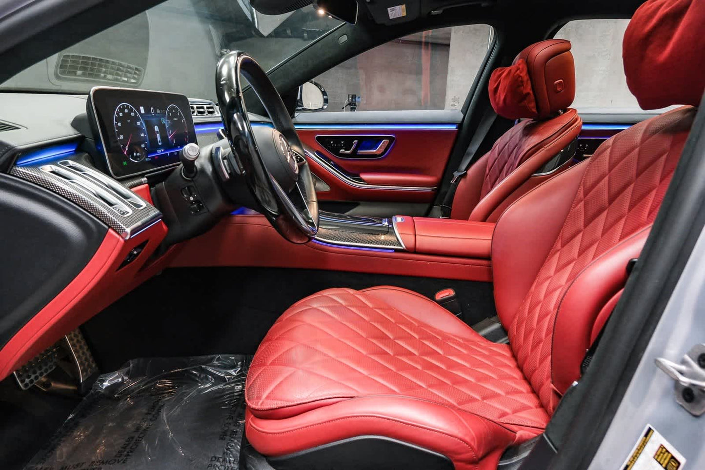 23,300 Miles - Certified Pre-Owned 2023 Mercedes-Benz S 580 Sedan AWD 4MATIC® - Cirrus Silver/Carmine Red