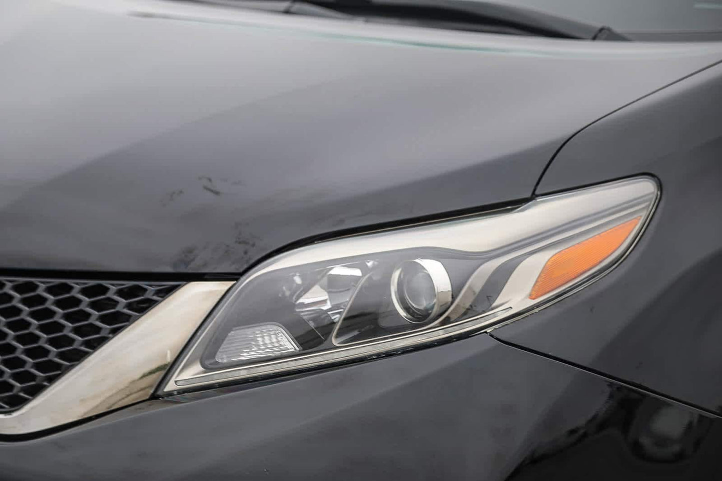 Used 2017 Toyota Sienna SE 8 Passenger Van - Midnight Black Metallic - 167,953 Miles