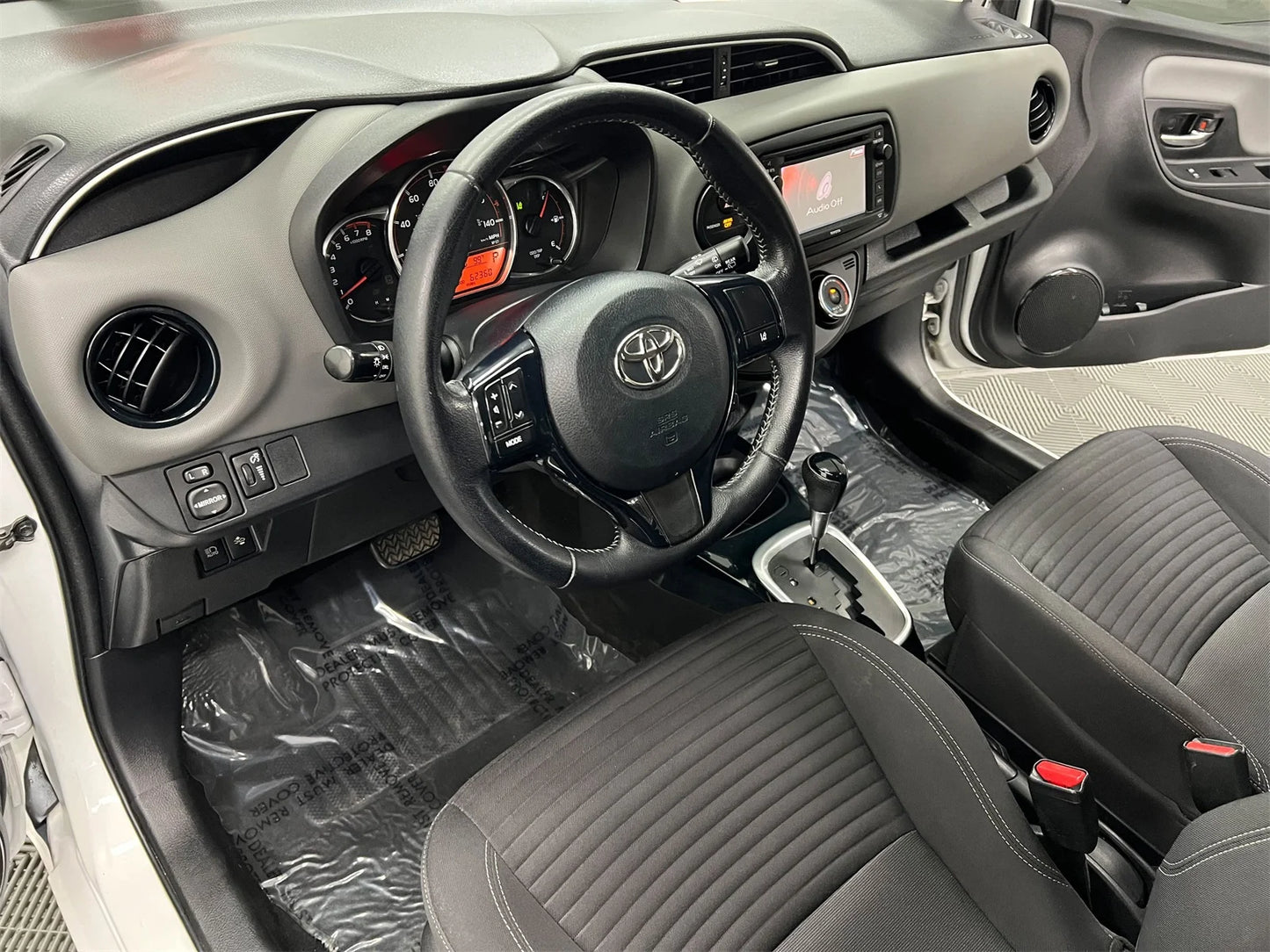 Used 2017 Toyota Yaris SE - 62,355 Miles - Super White Hatchback