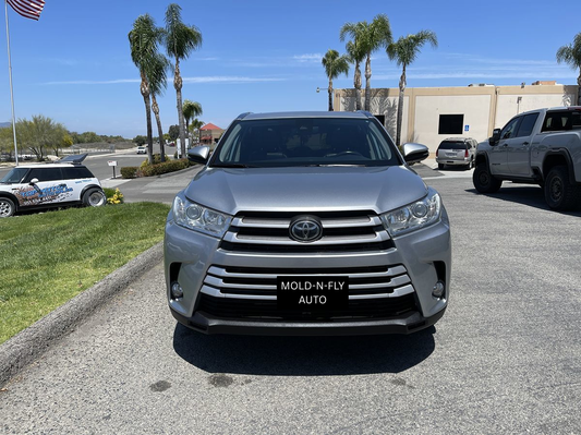 2019 Toyota Highlander XLE - V6 AWD - Celestial Silver Metallic - Multiple Service Records