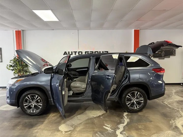 2018 Toyota Highlander LE