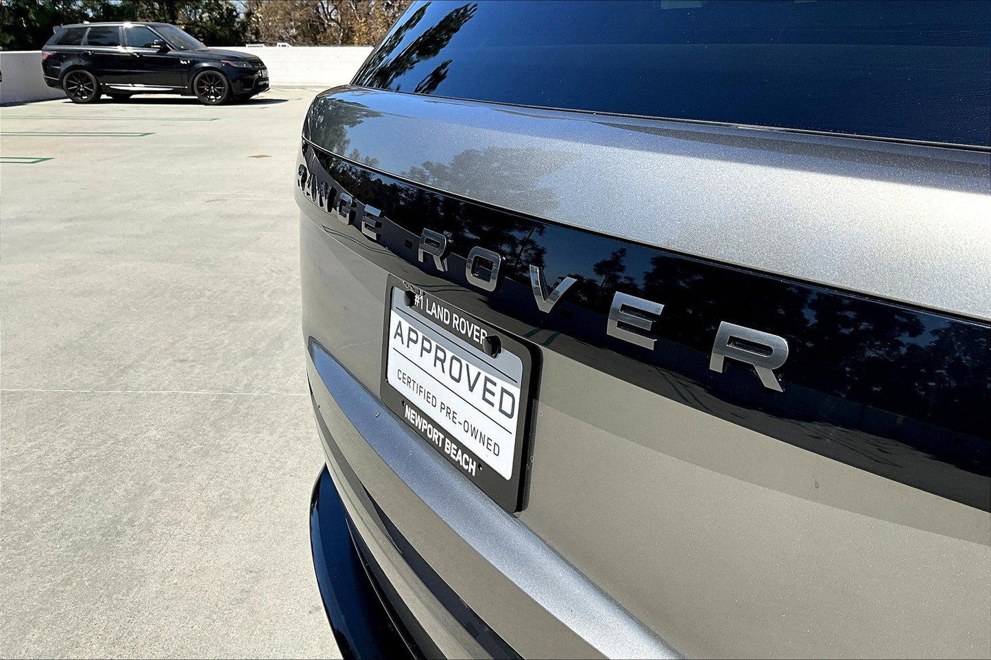 Certified Pre-Owned 2023 Range Rover SE AWD SUV - Silicon Silver - 25,493 Miles