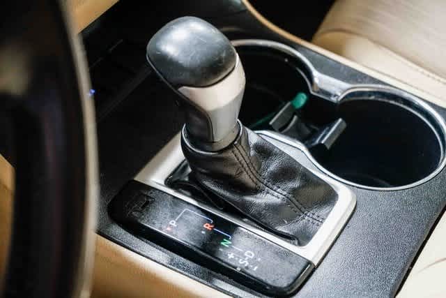 2017 Toyota Highlander LE Plus - Toasted Walnut Pearl
