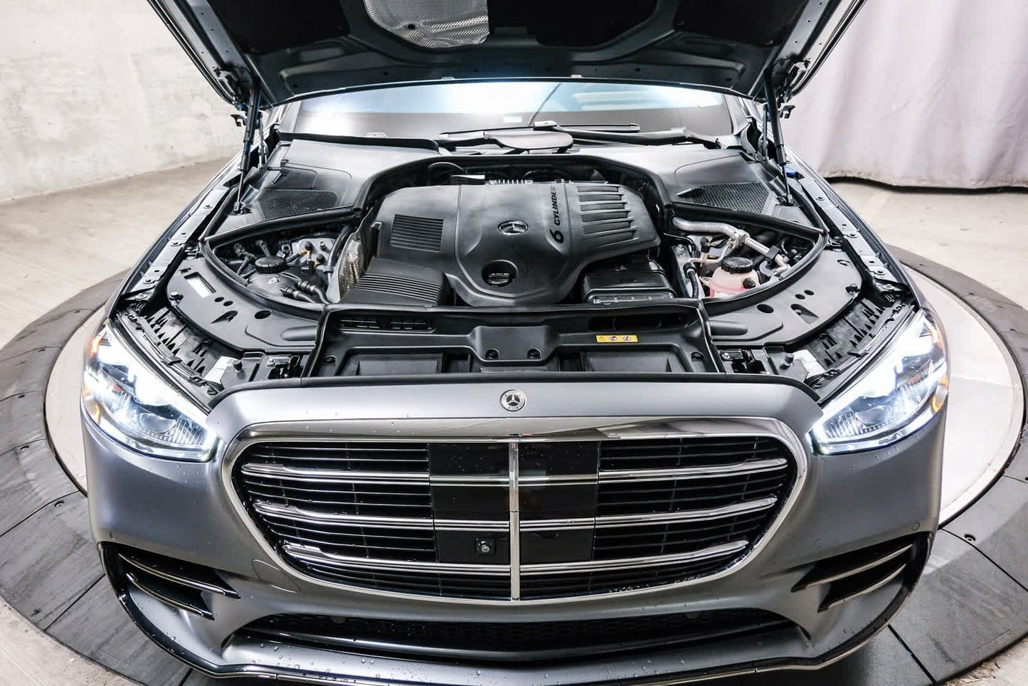 4,549 Miles - Certified Pre-Owned 2023 Mercedes-Benz S 500 Sedan AWD 4MATIC® - MANUFAKTUR Selenite Grey Magno/Black