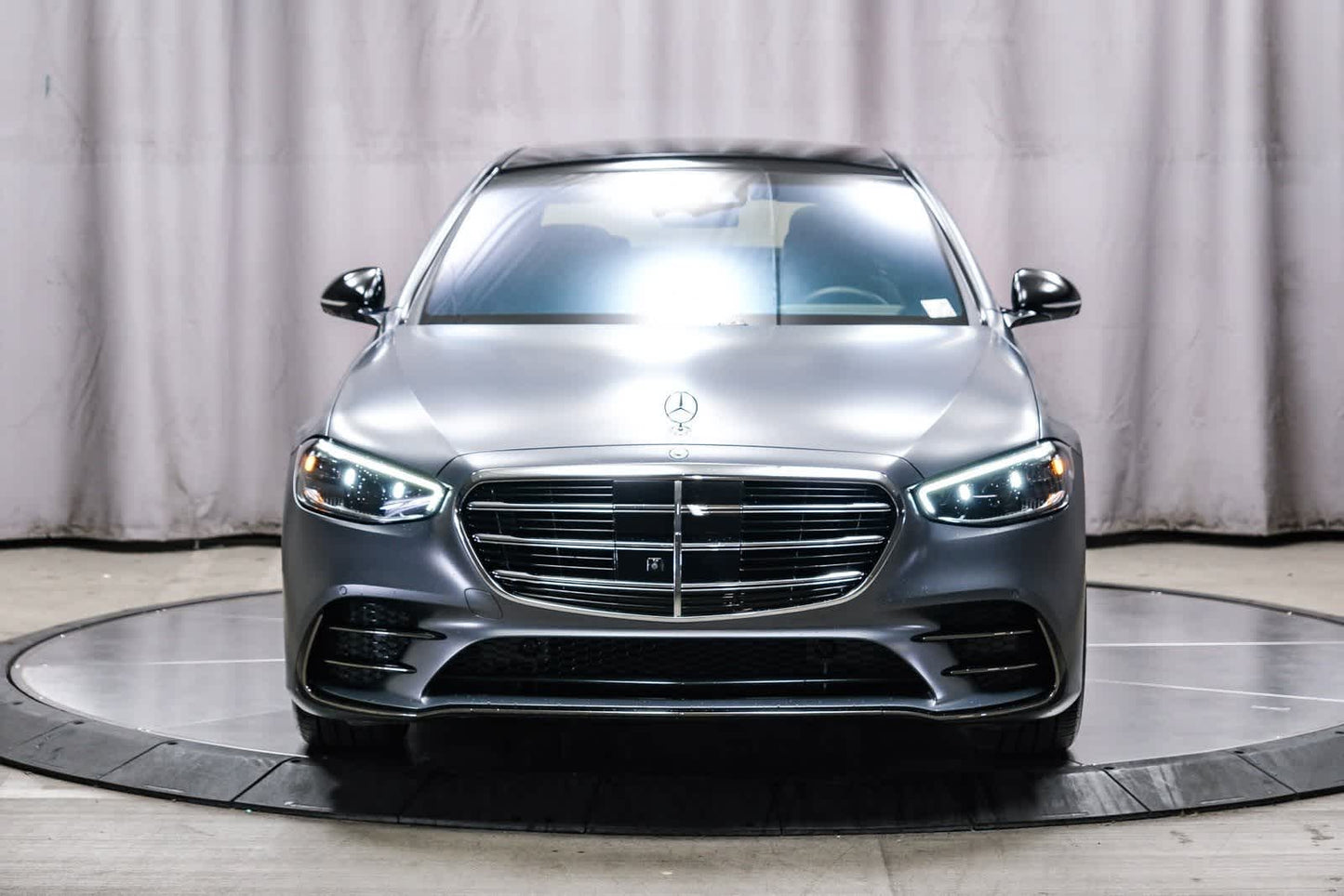 4,549 Miles - Certified Pre-Owned 2023 Mercedes-Benz S 500 Sedan AWD 4MATIC® - MANUFAKTUR Selenite Grey Magno/Black
