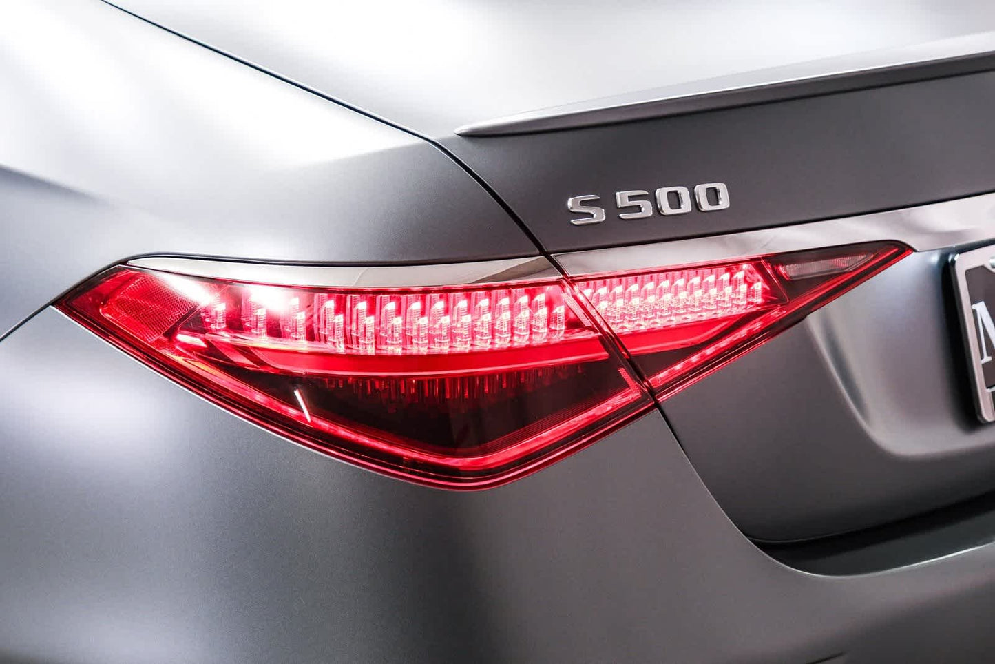 4,549 Miles - Certified Pre-Owned 2023 Mercedes-Benz S 500 Sedan AWD 4MATIC® - MANUFAKTUR Selenite Grey Magno/Black