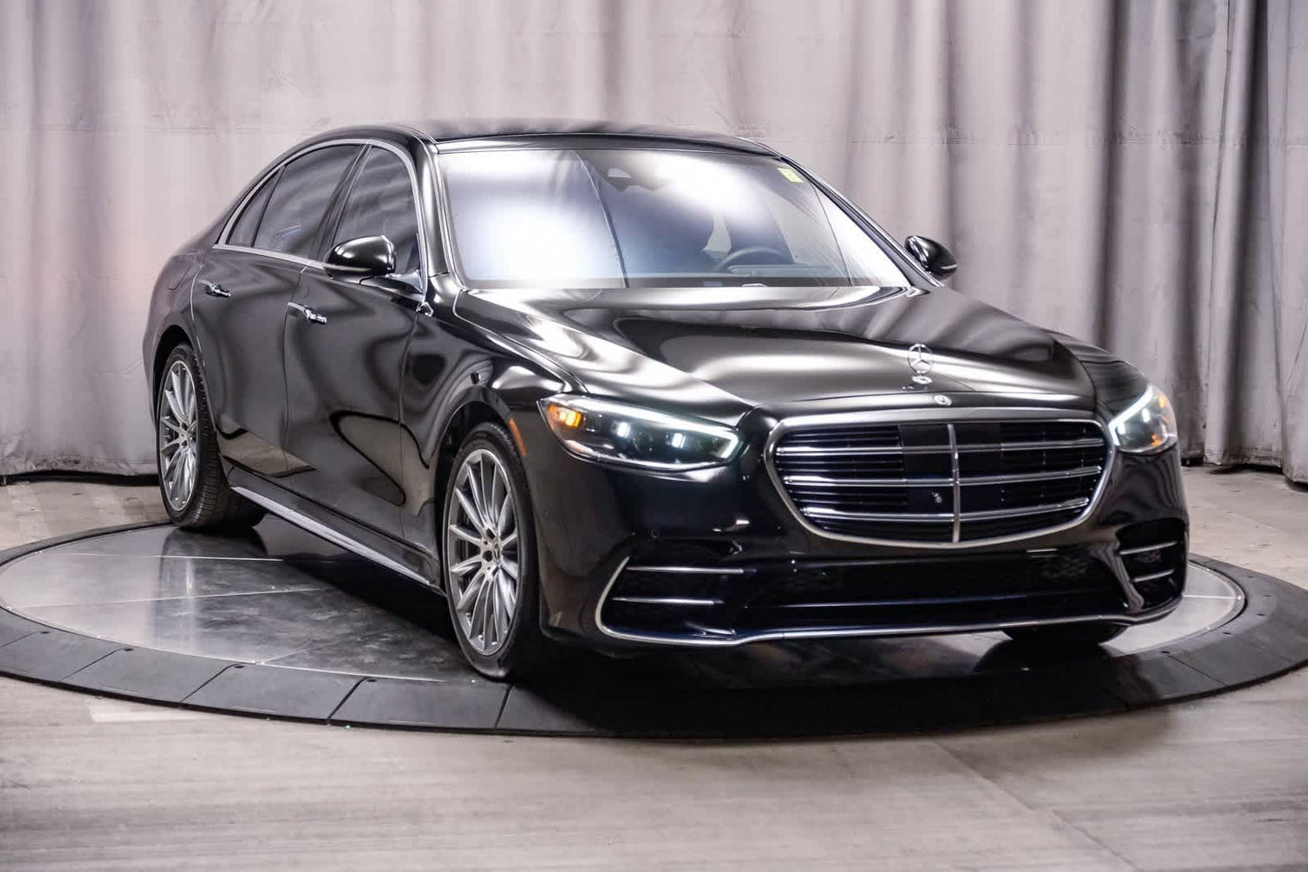 2023 Mercedes-Benz S 580e Sedan AWD 4MATIC® - Black/Black 7,806 Miles - Certified Pre-Owned