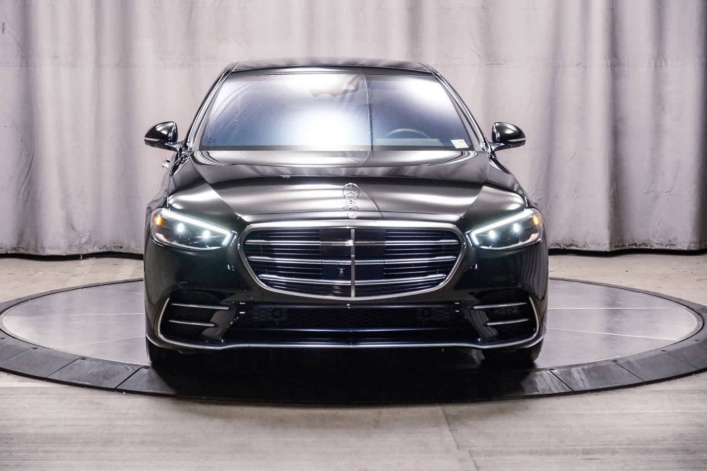 2023 Mercedes-Benz S 580e Sedan AWD 4MATIC® - Black/Black 7,806 Miles - Certified Pre-Owned