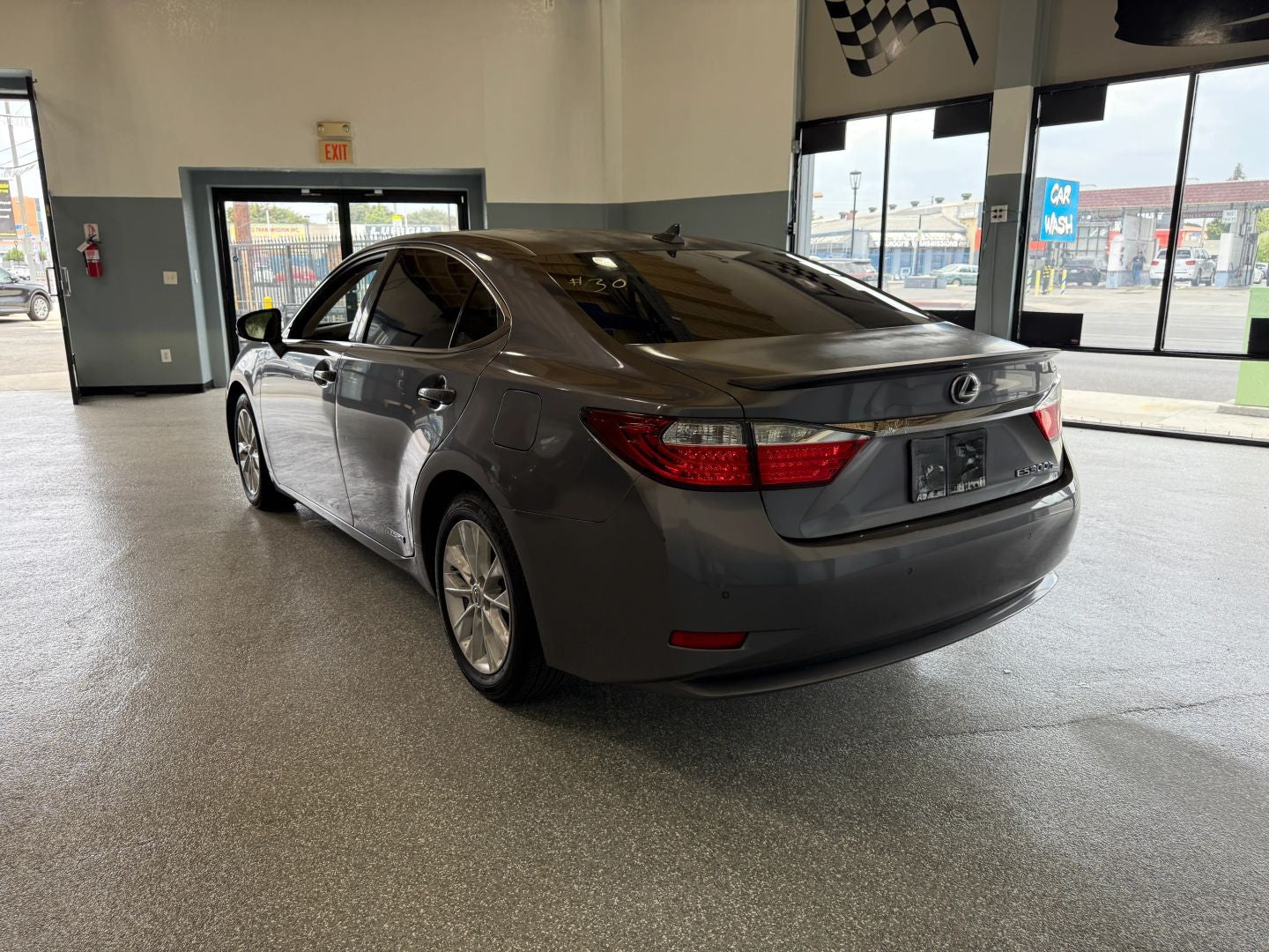 Used 2014 Lexus ES 300h Sedan - Gray - 175,119 Miles
