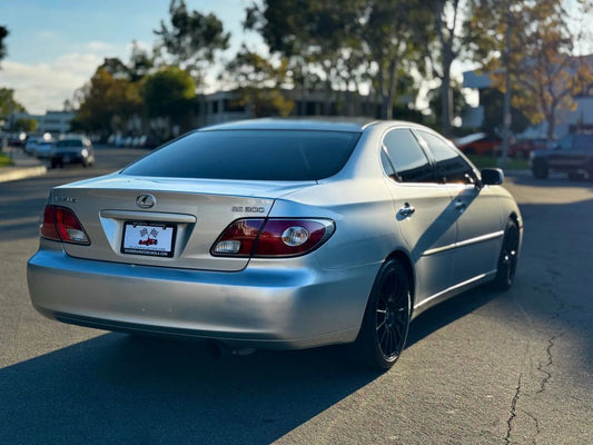 Used 2002 Lexus ES 300 Sedan - Silver - 200,868 Miles