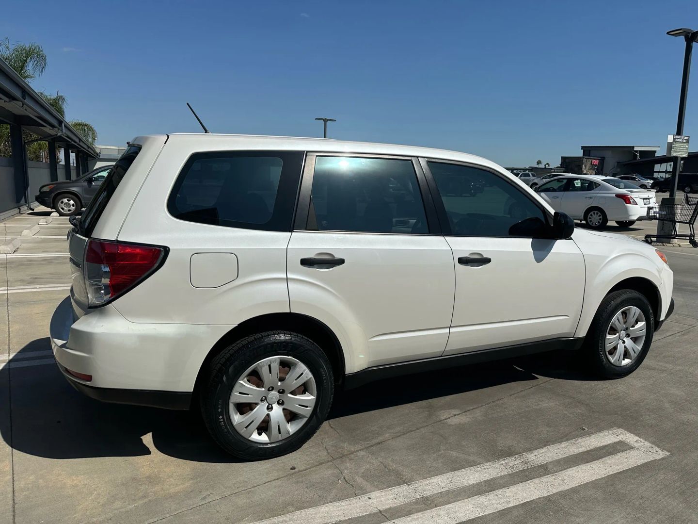 Used 2009 Subaru Forester X Sport Utility - White - 167,717 Miles