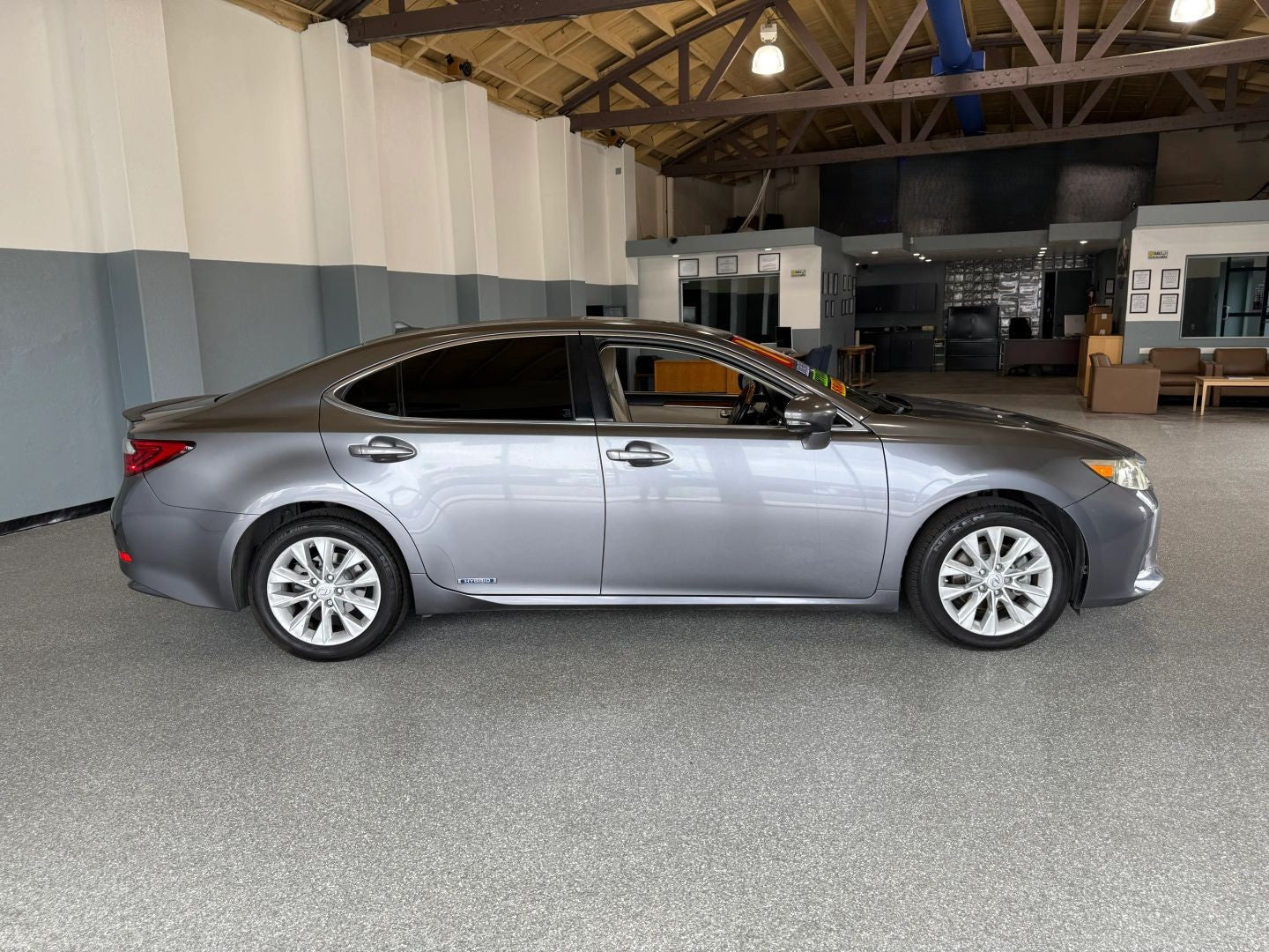 Used 2014 Lexus ES 300h Sedan - Gray - 175,119 Miles