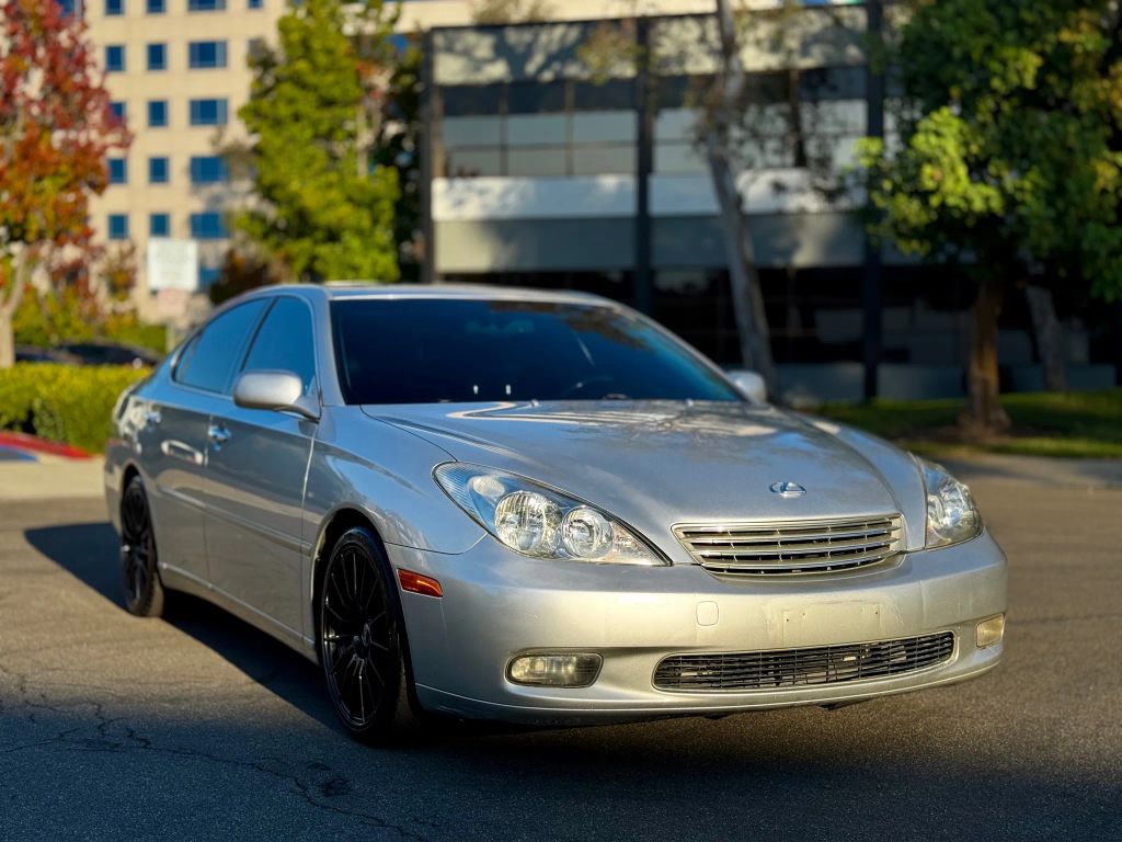 Used 2002 Lexus ES 300 Sedan - Silver - 200,868 Miles