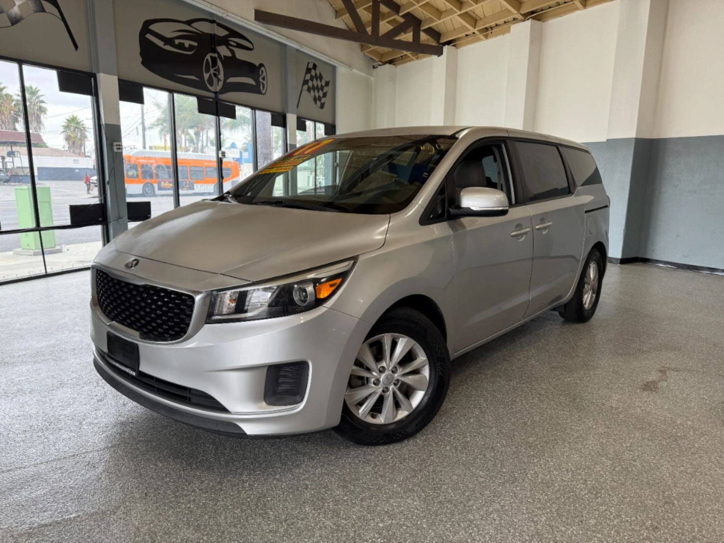Used 2017 Kia Sedona LX Minivan - Silver - 93,234 Miles