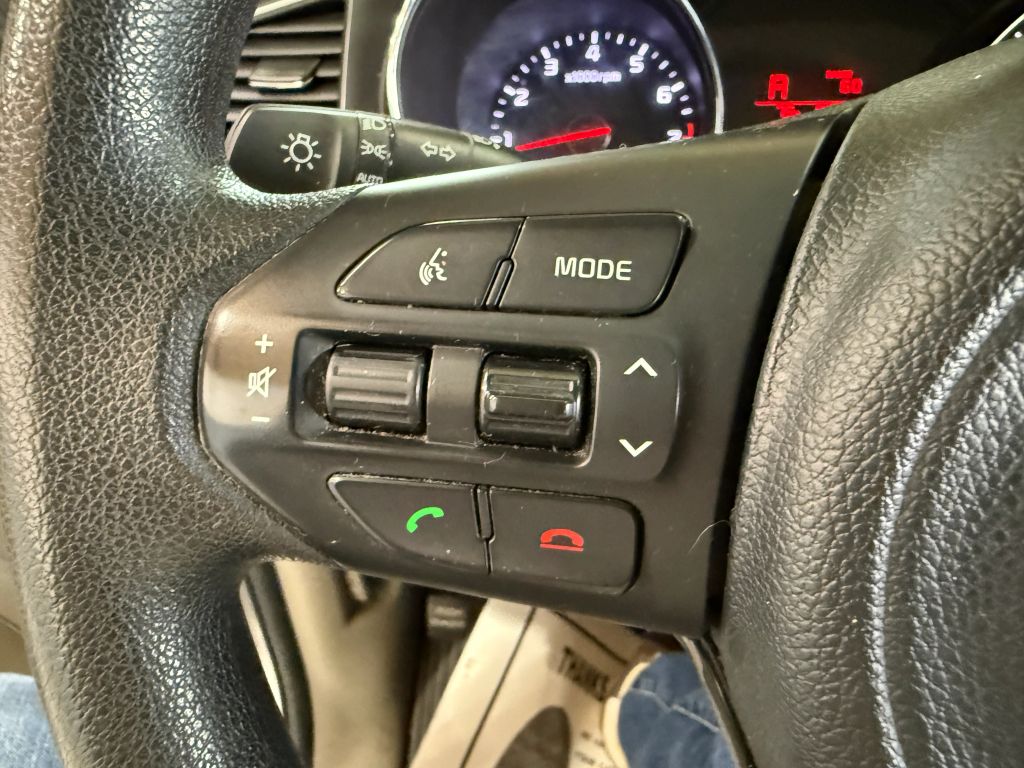 Used 2017 Kia Sedona LX Minivan - Silver - 93,234 Miles