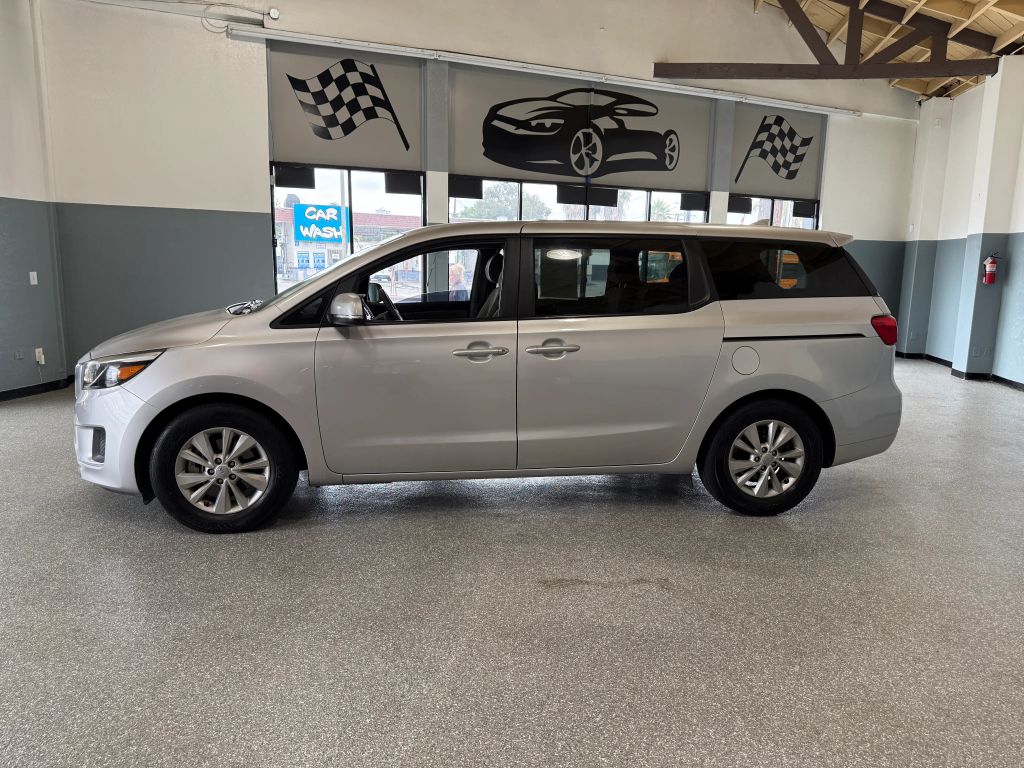 Used 2017 Kia Sedona LX Minivan - Silver - 93,234 Miles