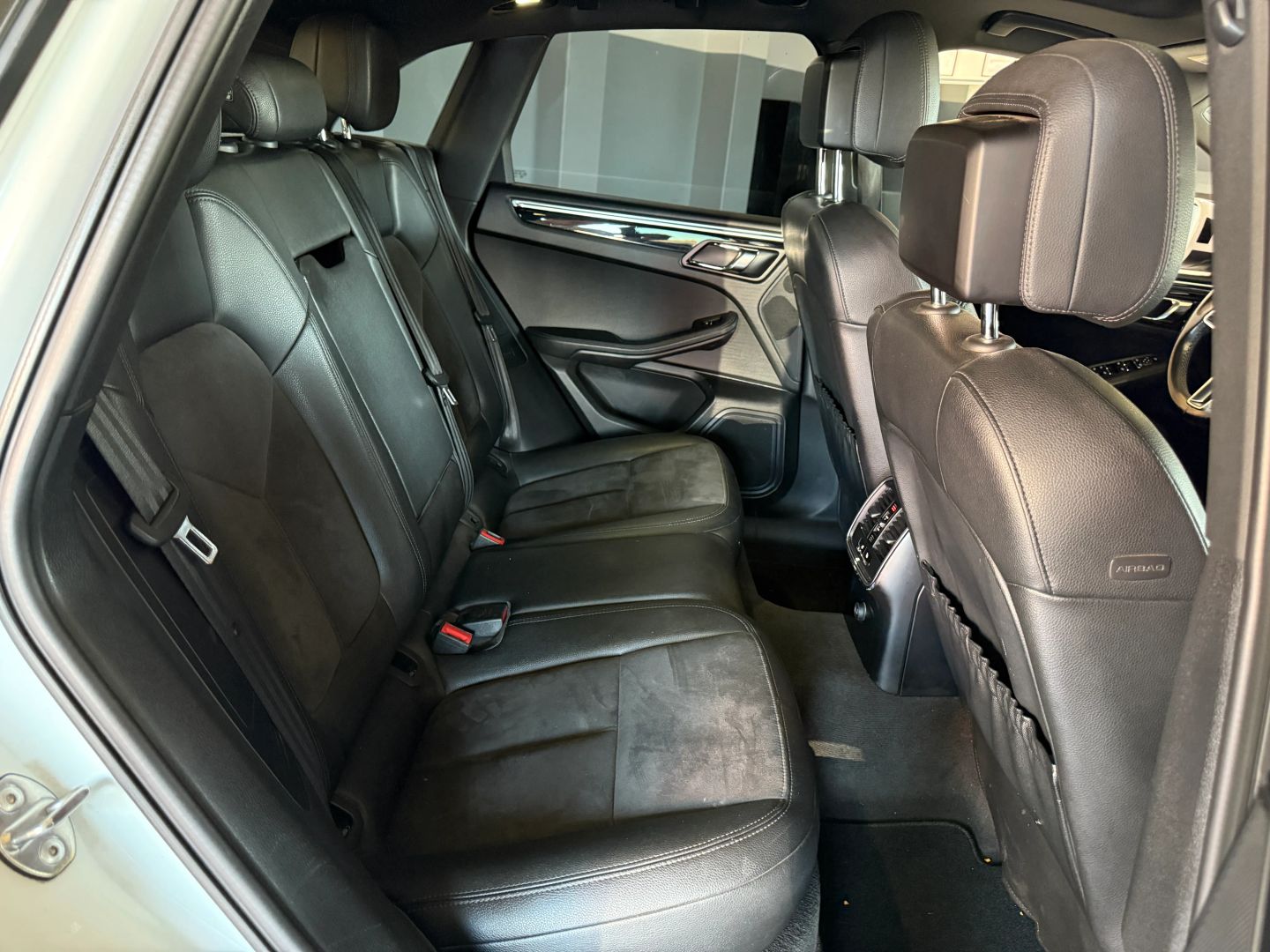 Used 2015 Porsche Macan S Sport Utility - White - 97,397 Miles