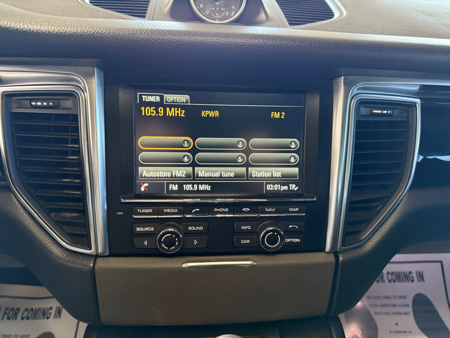 Used 2015 Porsche Macan S Sport Utility - White - 97,397 Miles