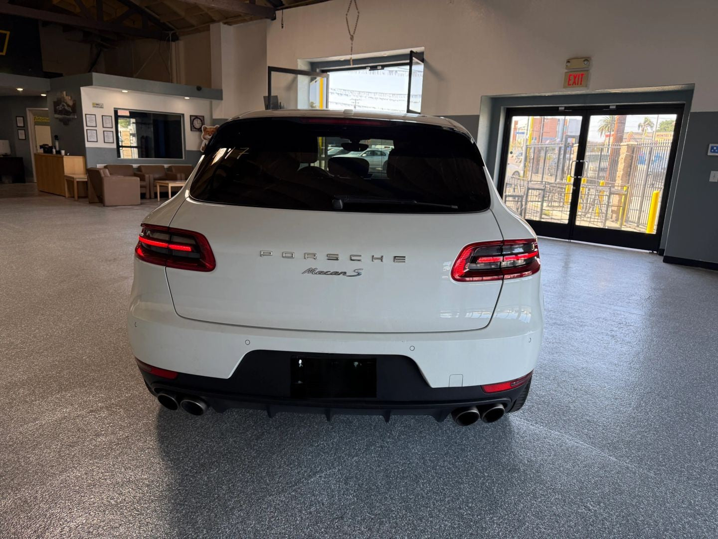 Used 2015 Porsche Macan S Sport Utility - White - 97,397 Miles