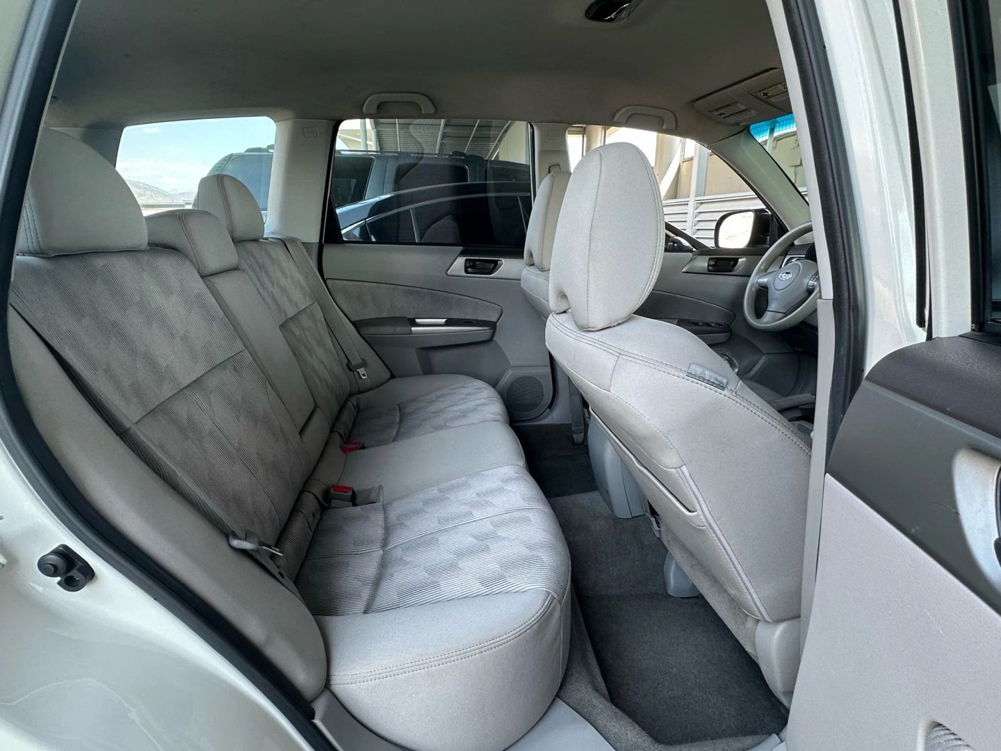 Used 2009 Subaru Forester X Sport Utility - White - 167,717 Miles